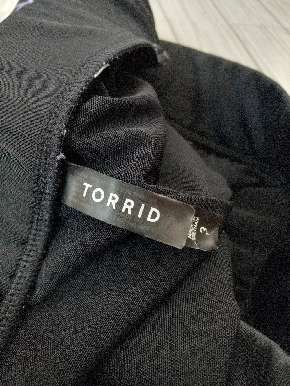 Torrid Mermaid Scale Print Women's Swim Shorts Plus Size 3X - Picture 3 of 6